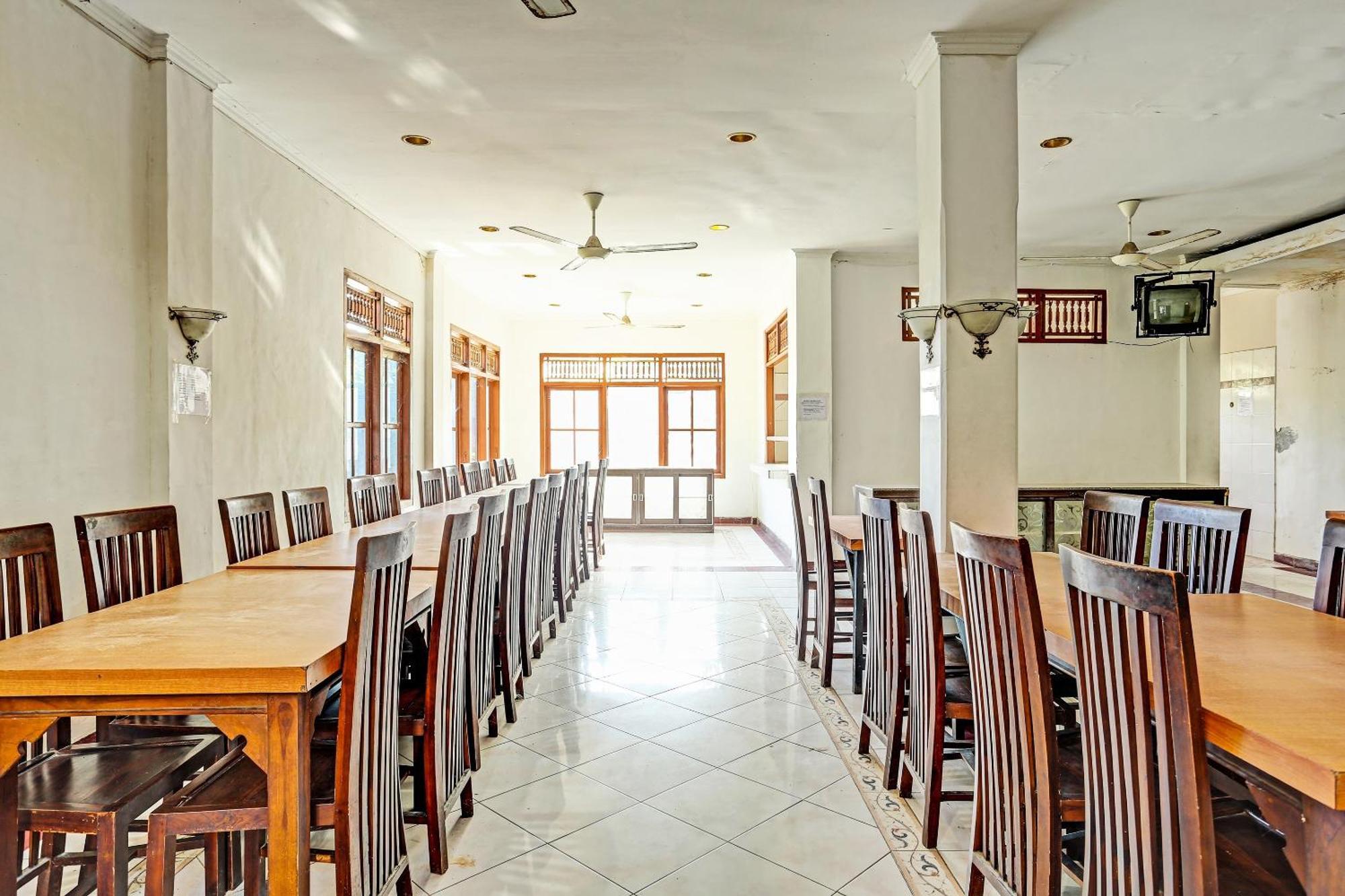 Oyo Collection O 91125 Puri Dewa Bharata Hotell Jimbaran Eksteriør bilde